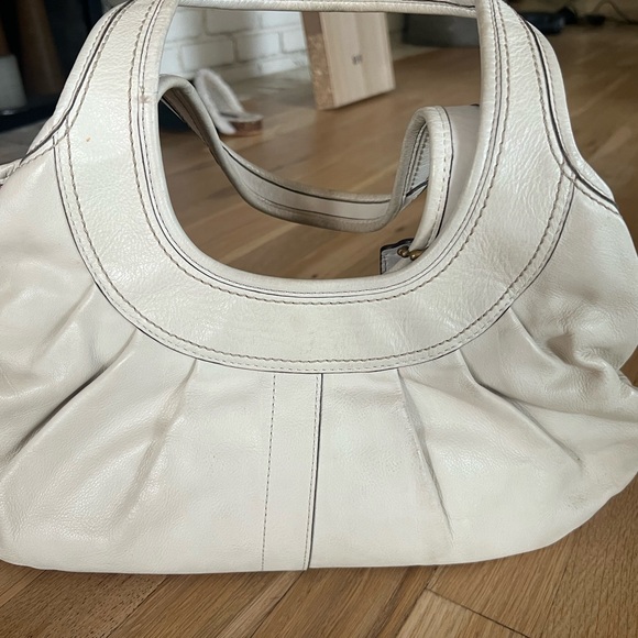 Coach off white leather purse - Picture 6 of 11
